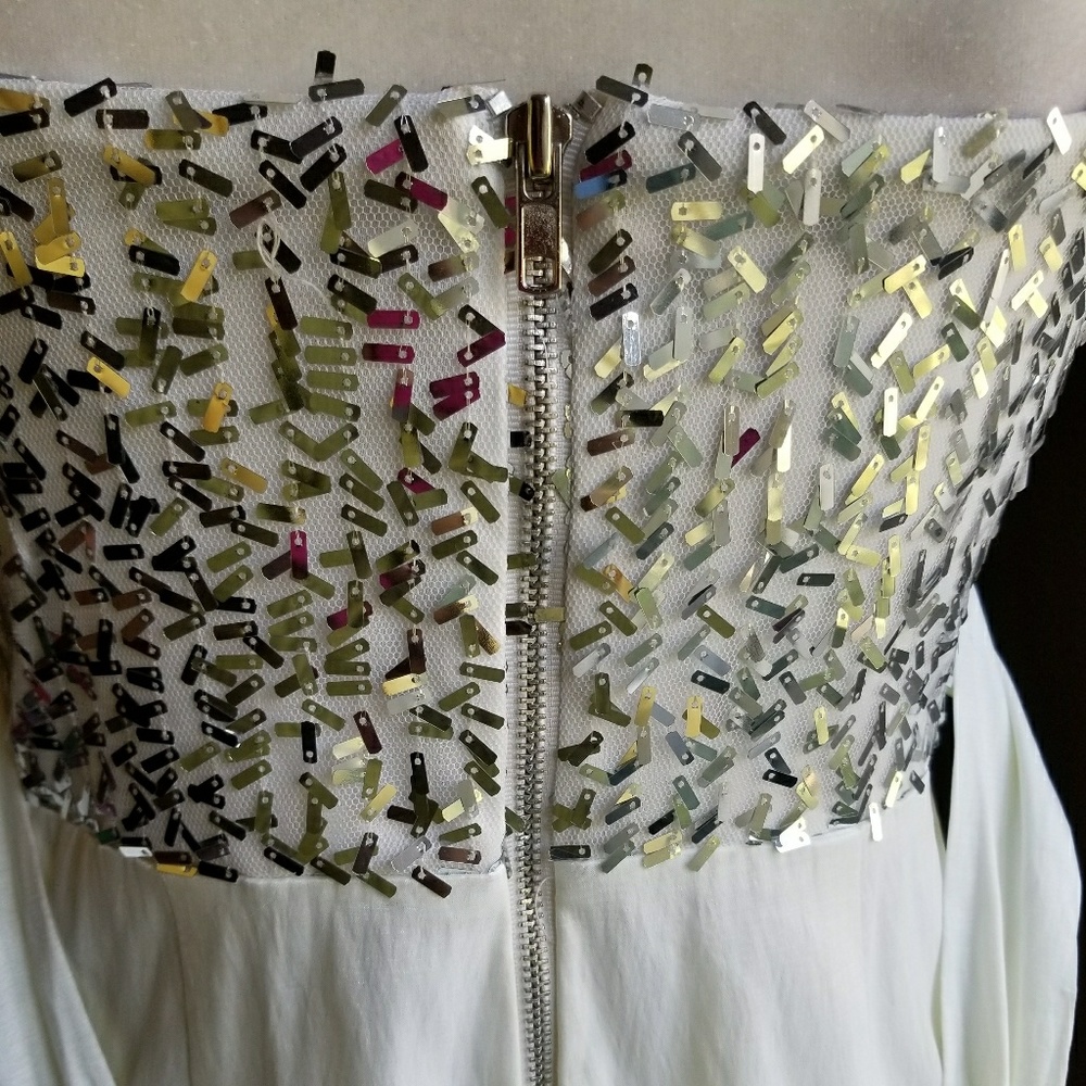 Sleeveless v neck sequined dress with pockets - Picture 8 of 8